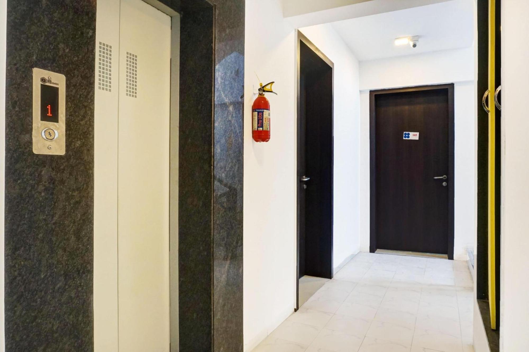 Super Aarambh Exotica Hotel Meribel Village Exterior photo